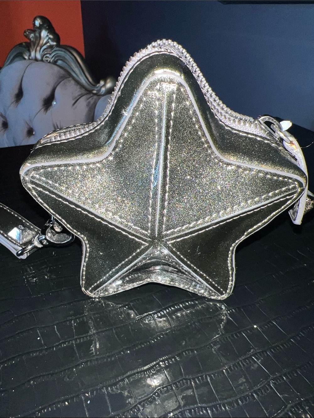 💳 💄 💵 🔑 🪙 Betsey Johnson NWT Archival Crystal "Bling" Statement Mini Wristlet 💎